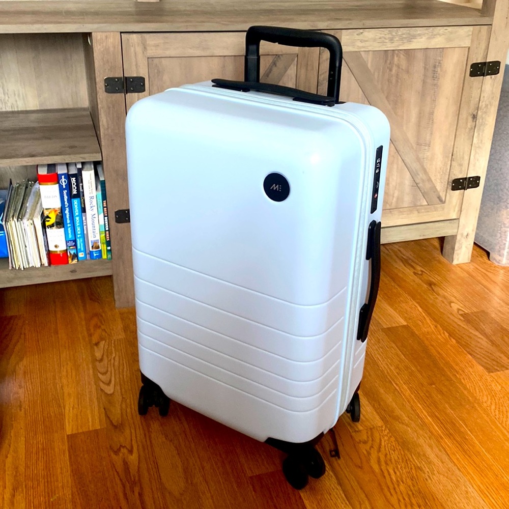 Monos Carry on in Baby Blue